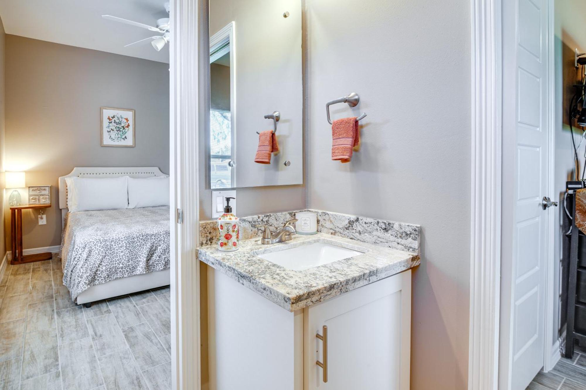 Pet-Friendly Brownsville Apartment With Yard! Luaran gambar